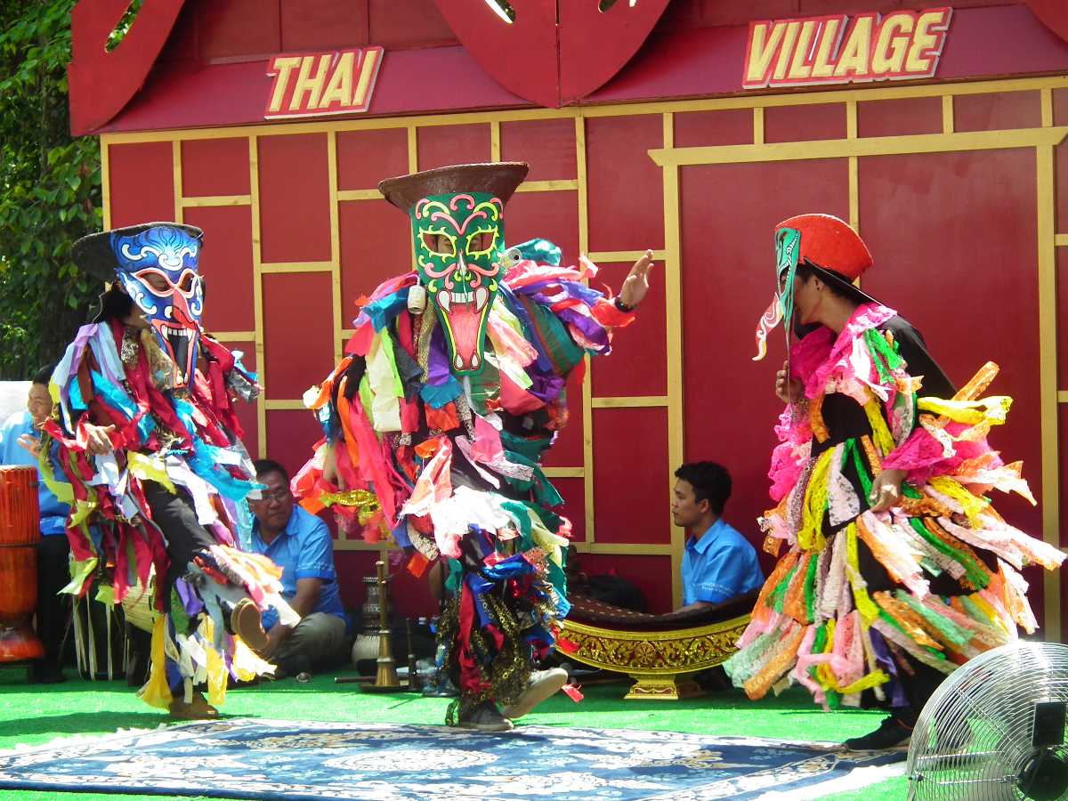 Festivals of Thailand, Phi Ta Khon